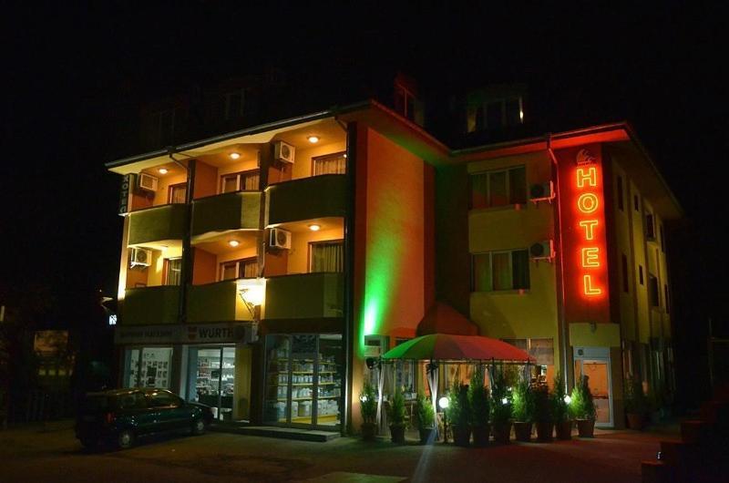 Hotel Pilevski Blagoevgrad Bagian luar foto