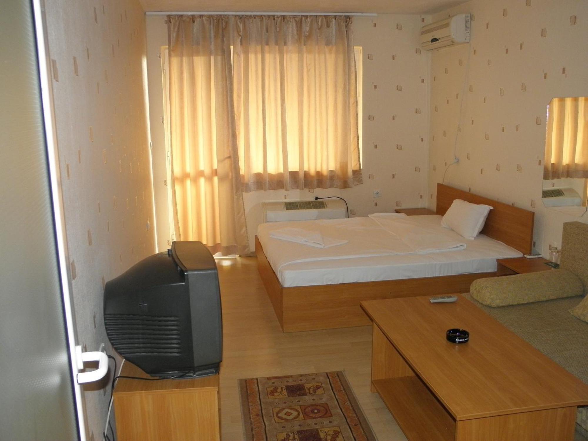 Hotel Pilevski Blagoevgrad Bagian luar foto